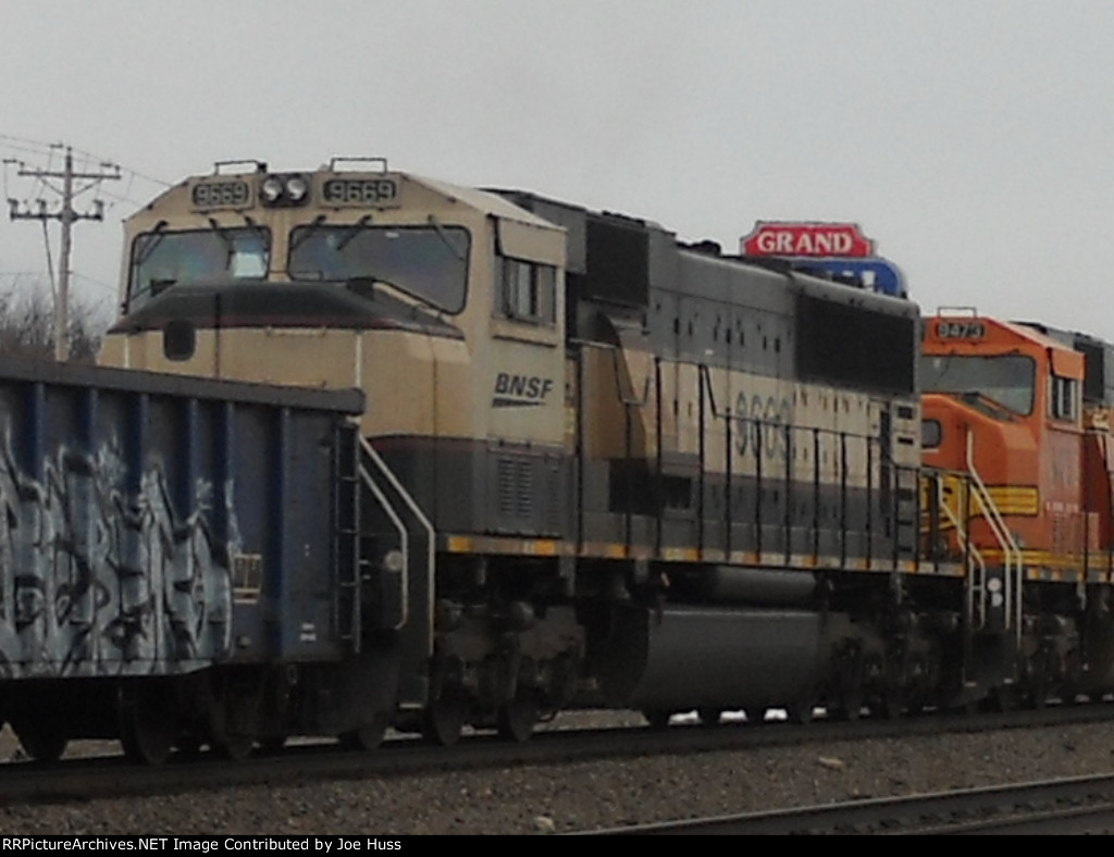 BNSF 9669